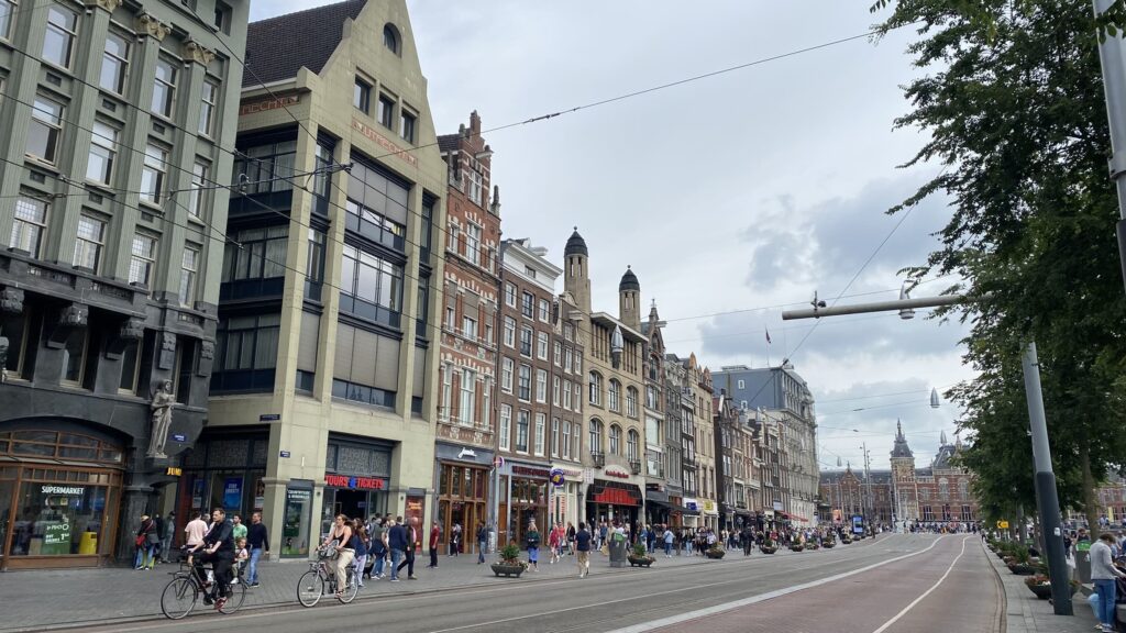 荷蘭阿姆斯特丹Damrak大街